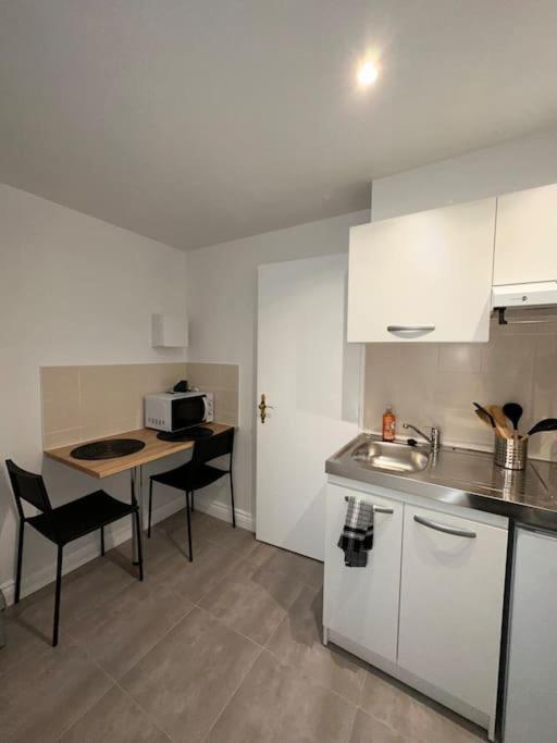 Studio 3 Au Coeur De Perigueux Apartment Exterior photo